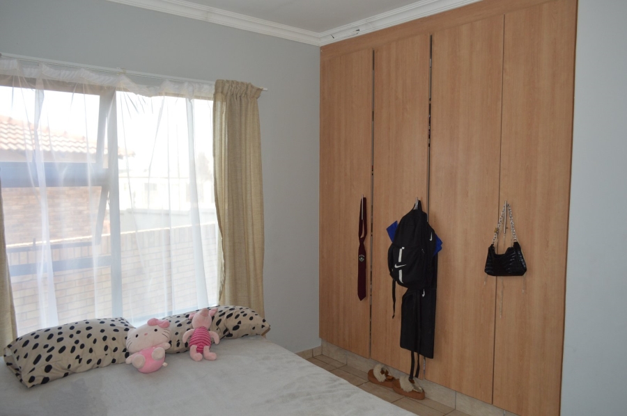 2 Bedroom Property for Sale in Meiringspark North West